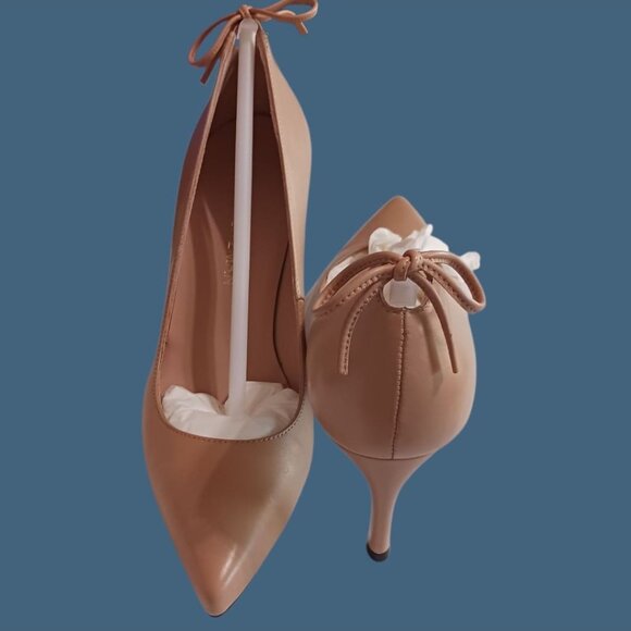 Stuart Weitzman Peekamids Bambina Nappa Leather Pointed Toe Heels M6.5 Nude - Picture 2 of 10